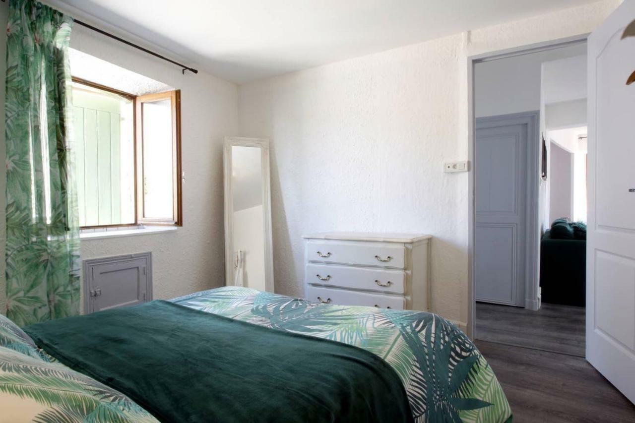 Les Gites De Laure - L'Or Vert, Appartement Avec Vue Sur Le Chateau, Parking Prive, Climatisation, Netflix, A 160 M De La Cite Medievale Carcassonne Exterior foto