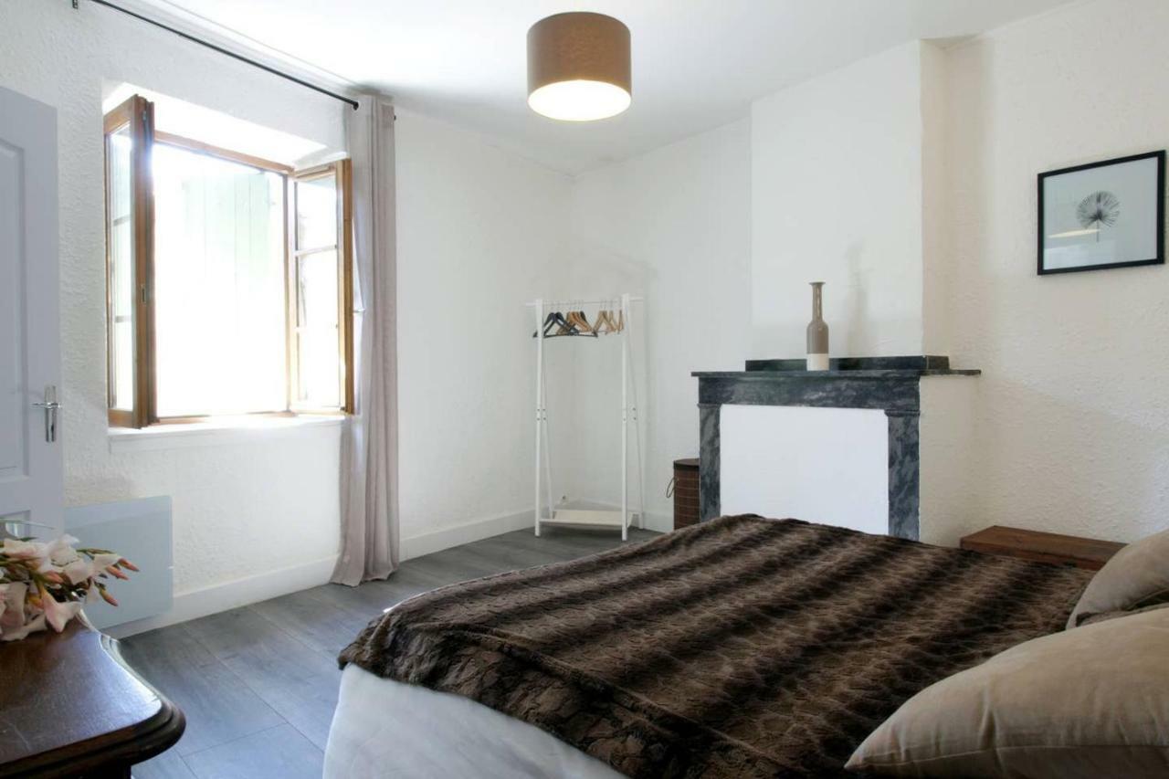Les Gites De Laure - L'Or Vert, Appartement Avec Vue Sur Le Chateau, Parking Prive, Climatisation, Netflix, A 160 M De La Cite Medievale Carcassonne Exterior foto